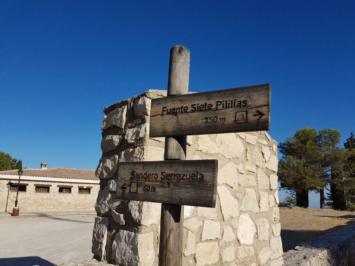 Apartamentos Rurales La Dehesa Del Acebuche Хаен Екстер'єр фото